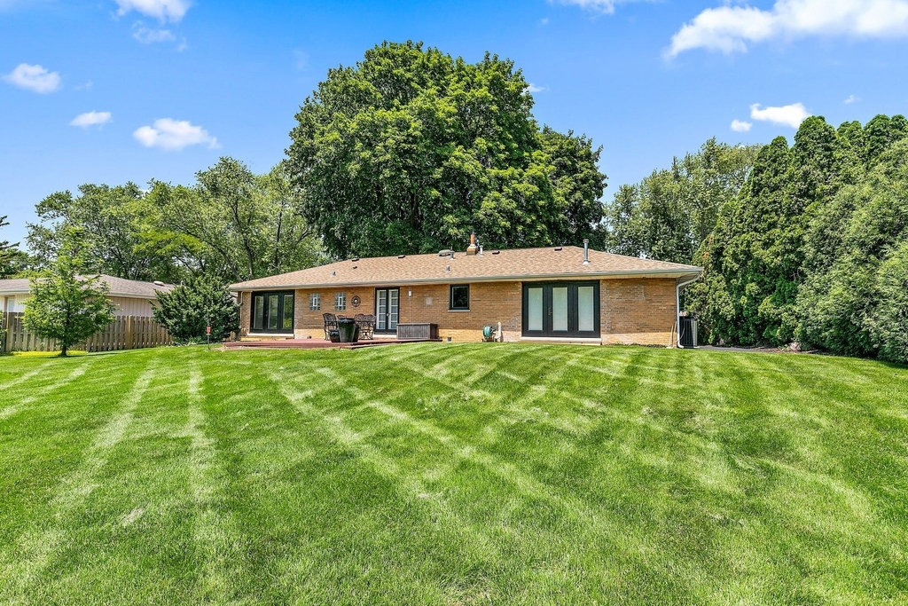 1037 N Harrison Street - Photo 25