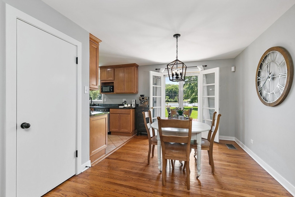 1037 N Harrison Street - Photo 5