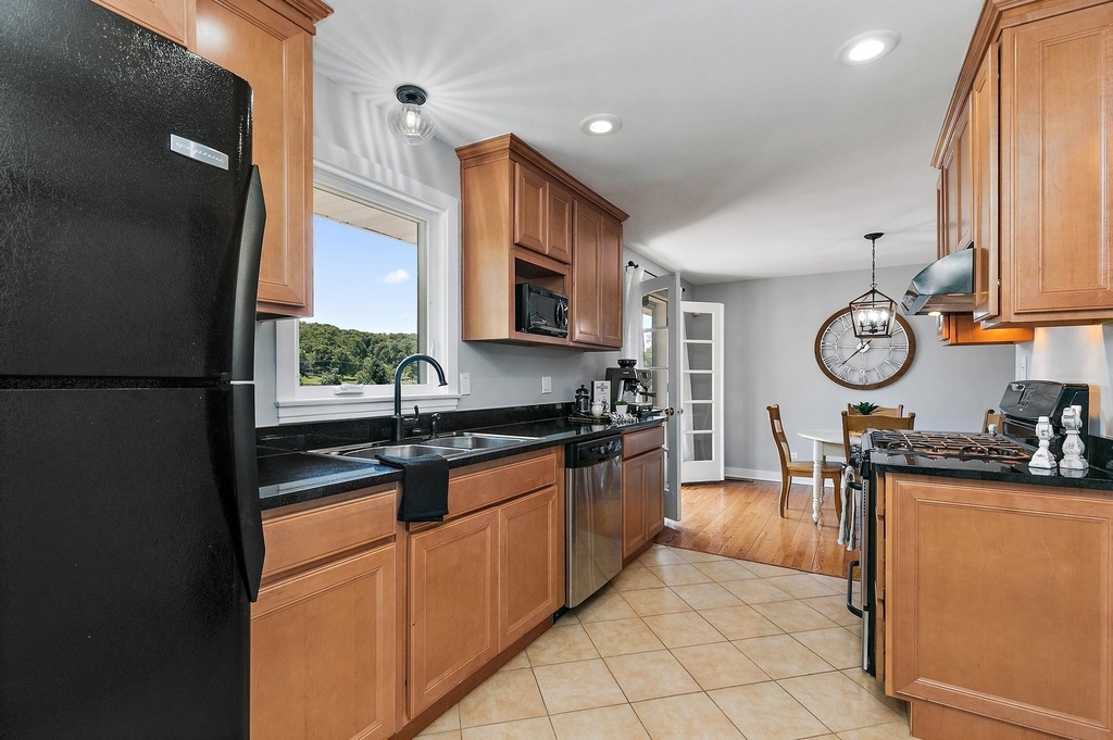 1037 N Harrison Street - Photo 10