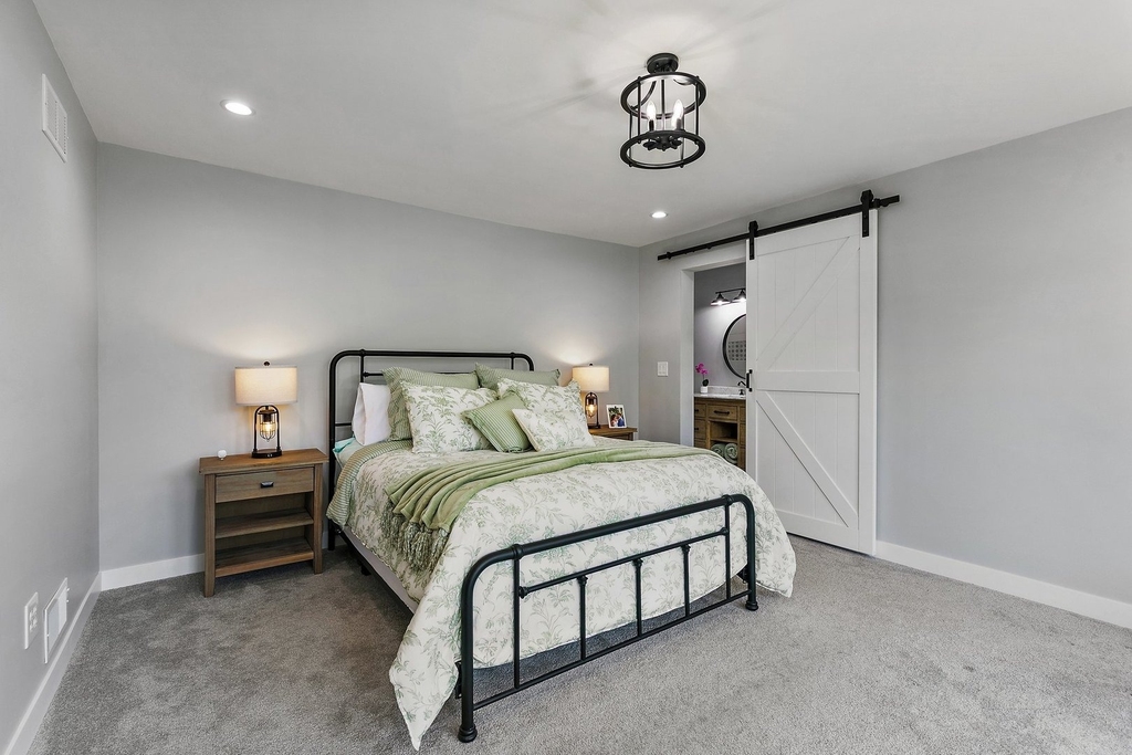 1037 N Harrison Street - Photo 12
