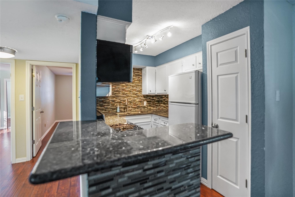 419 Marshall Street - Photo 6