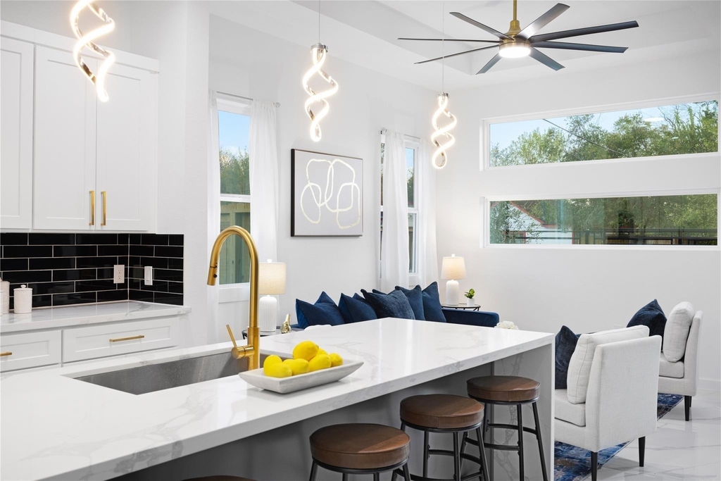 5125 Doolittle Boulevard - Photo 11