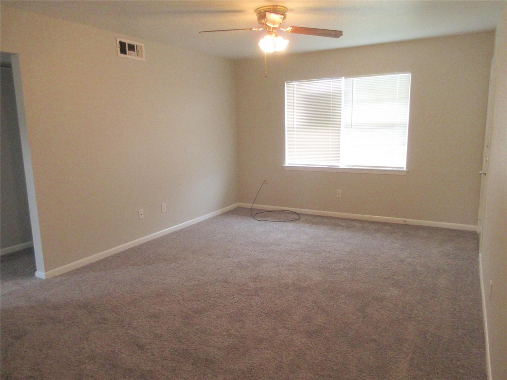 1230 Shadowdale Drive - Photo 7