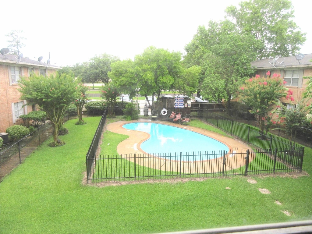 1230 Shadowdale Drive - Photo 0