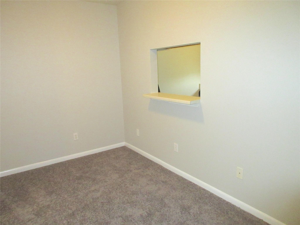 1230 Shadowdale Drive - Photo 3