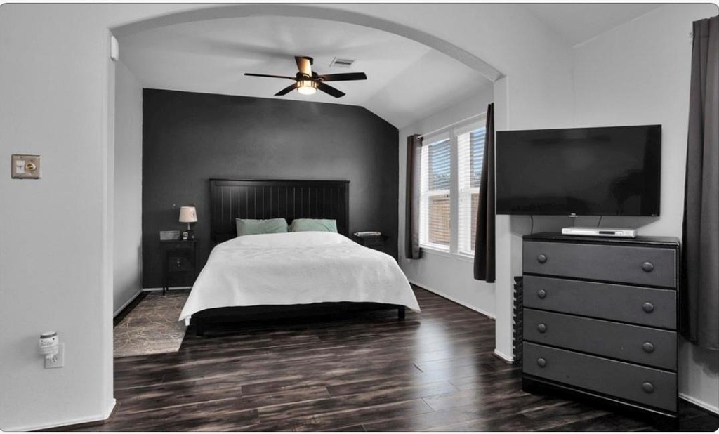 5015 Bridgecrossing Court - Photo 8