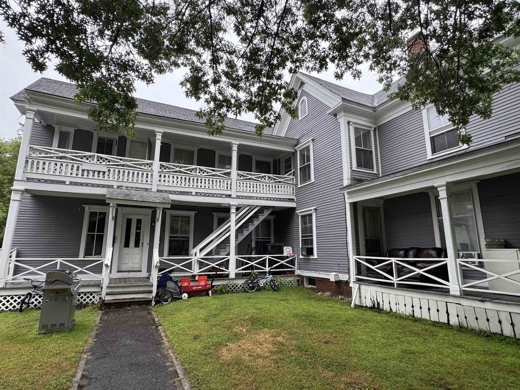 154 Washington - Photo 1