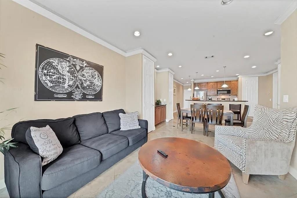 7039 Kingston Cove Lane - Photo 9