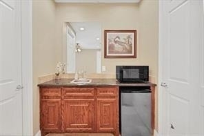 7039 Kingston Cove Lane - Photo 14
