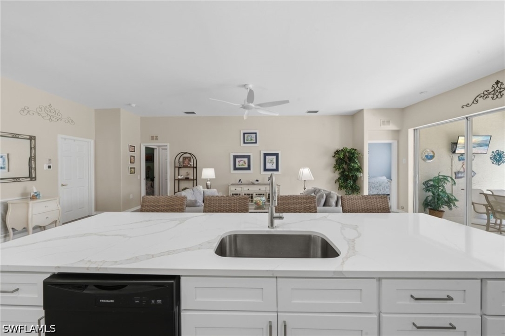 10020 Horse Creek Road - Photo 11