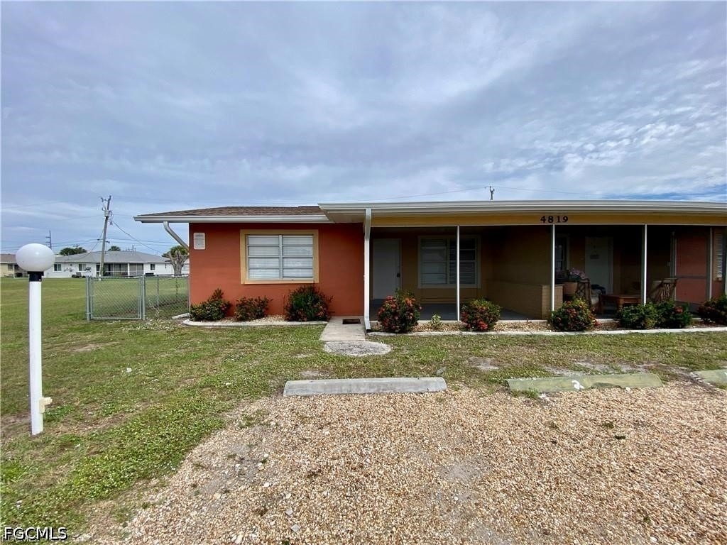 4819 Marine Drive - Photo 2