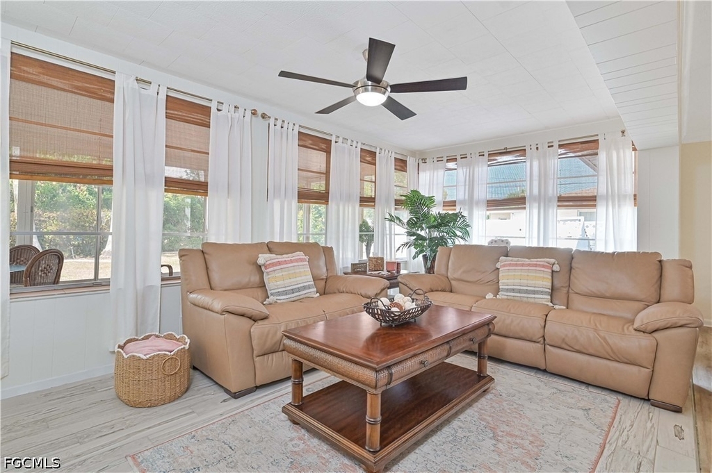 4520 Se 9th Avenue - Photo 9