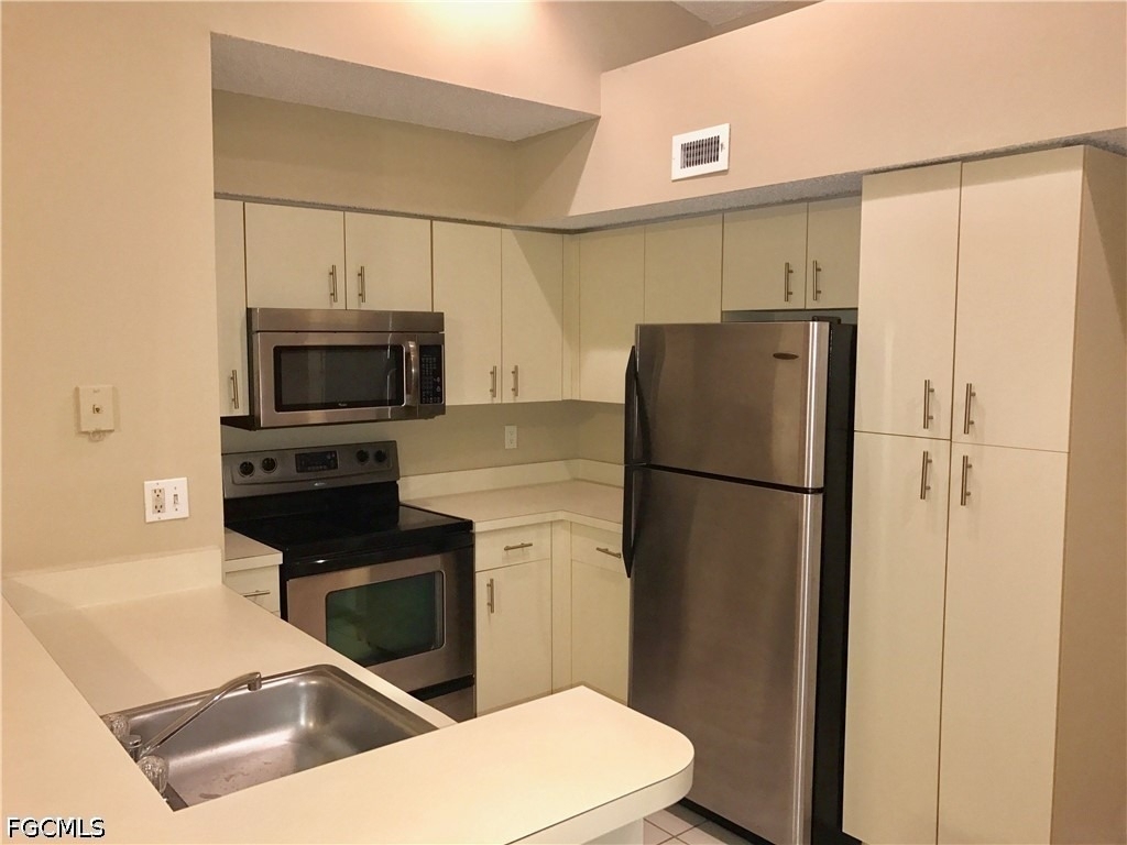 13555 Eagle Ridge Drive - Photo 11