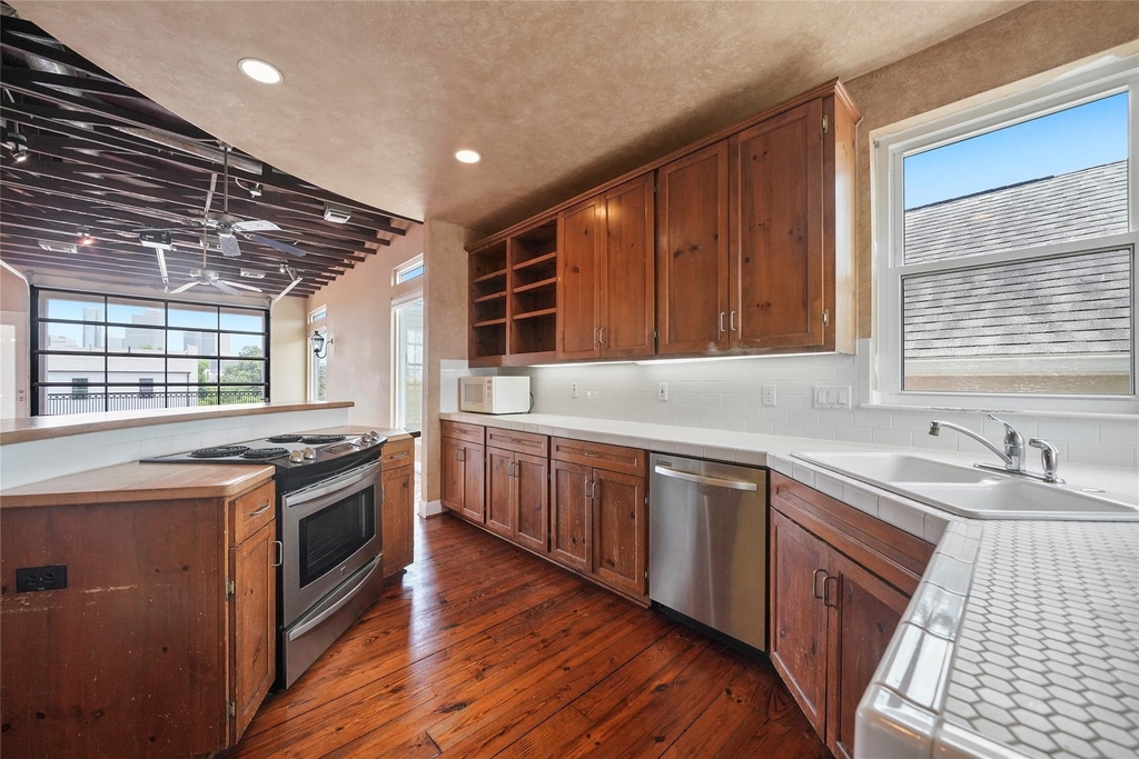 1514 Stanford Street - Photo 15