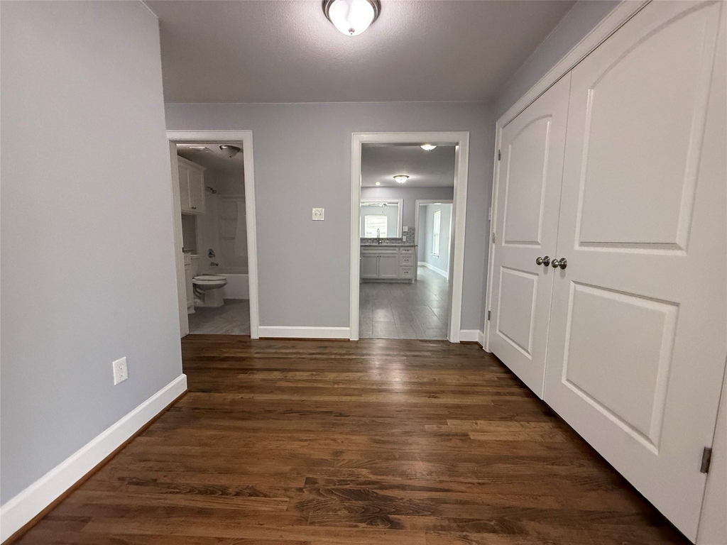 1146 Majestic Street - Photo 6