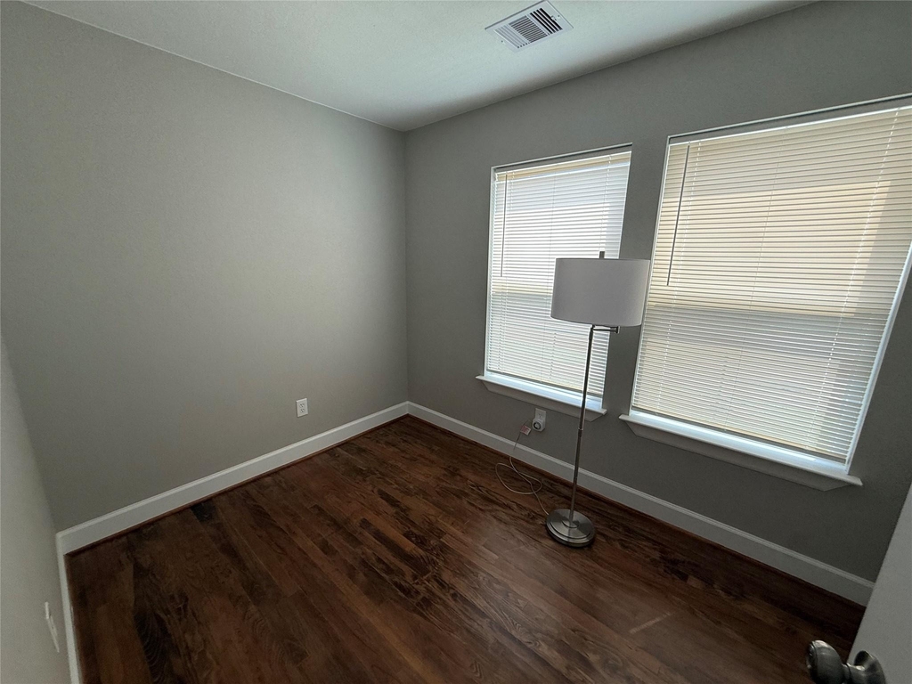 1146 Majestic Street - Photo 15