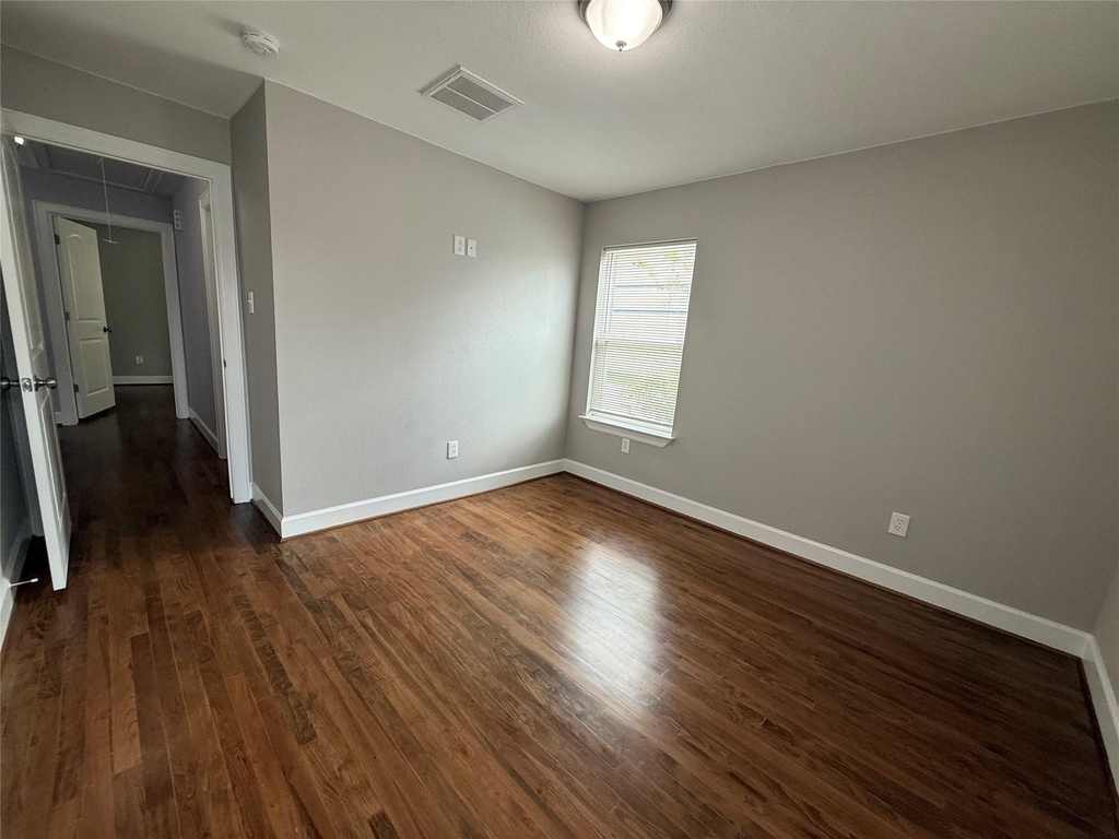1146 Majestic Street - Photo 18