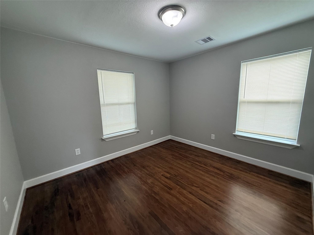 1146 Majestic Street - Photo 12