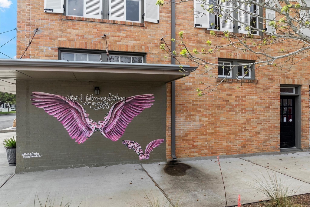 1801 Avenue L - Photo 1