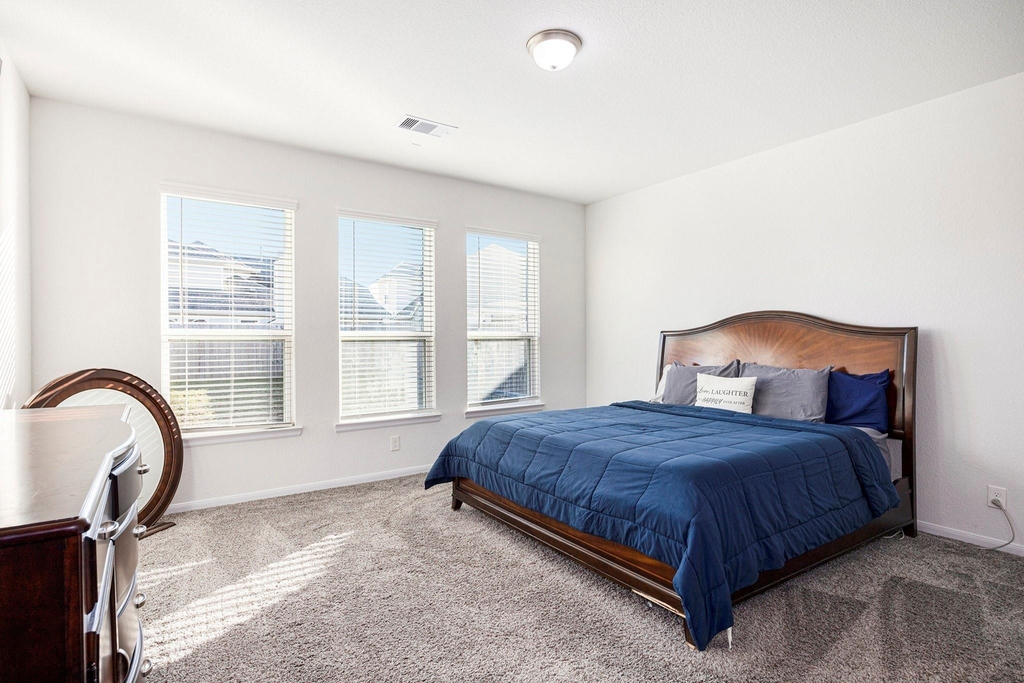 24311 Huntcliff Drive - Photo 17
