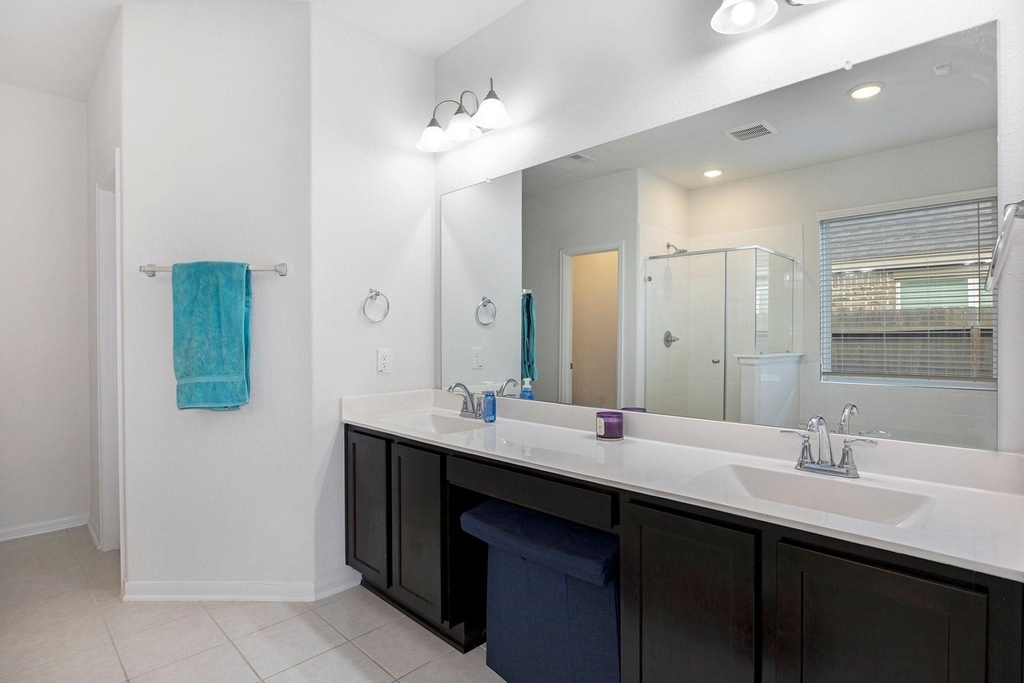 24311 Huntcliff Drive - Photo 19