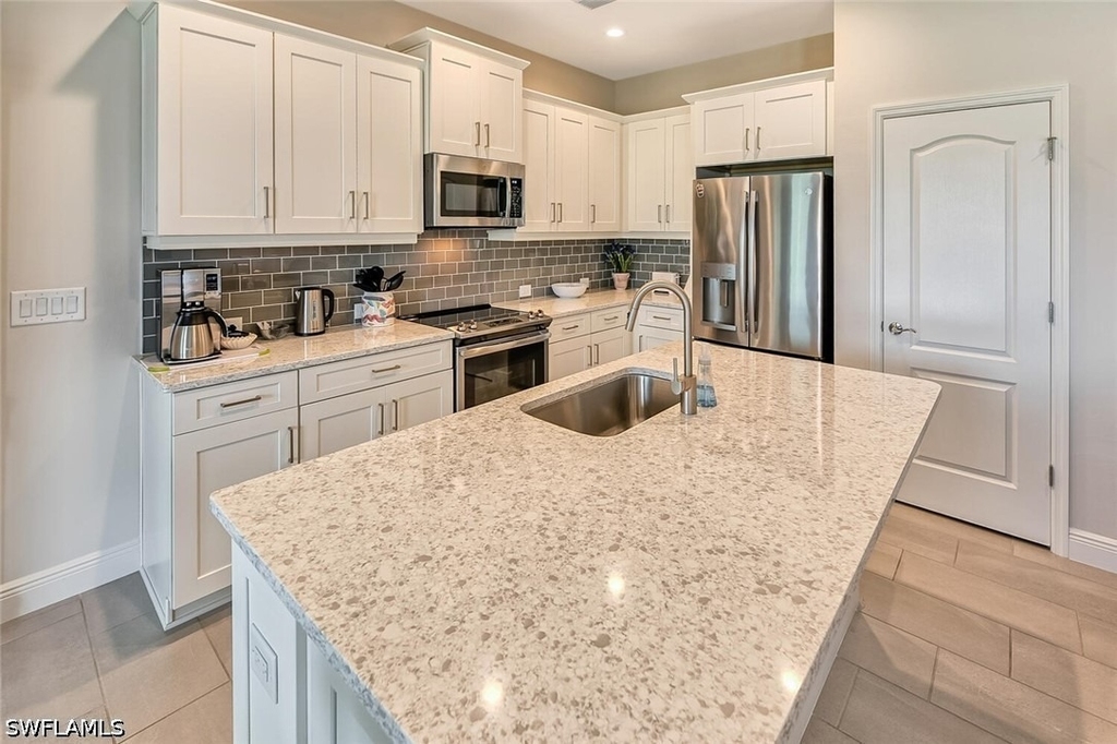 6954 Avalon Circle - Photo 4