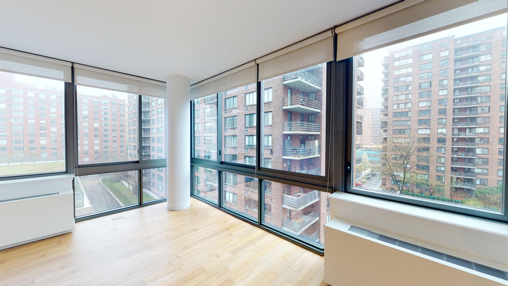 808 Columbus Ave - Photo 2