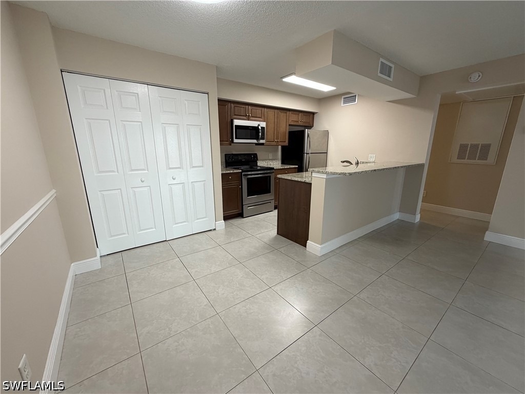 5307 Summerlin Road - Photo 2