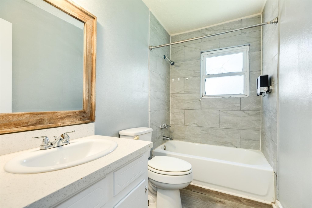 302 W 8th Street - Photo 23