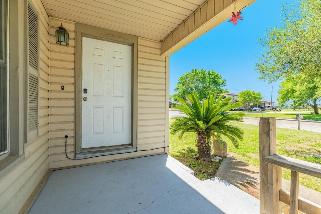302 W 8th Street - Photo 20