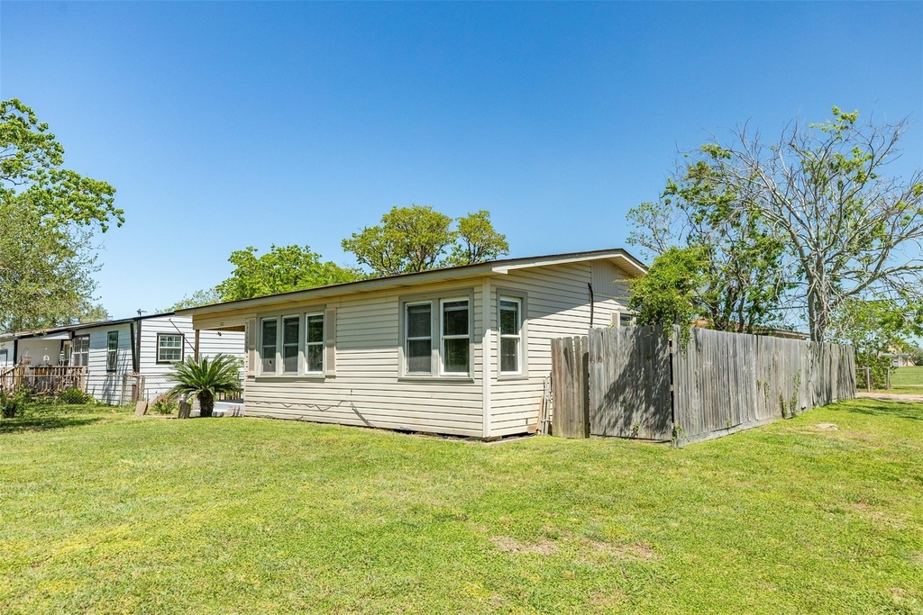 302 W 8th Street - Photo 15