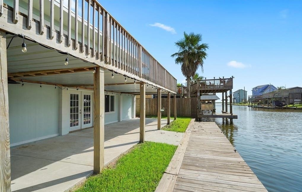 109 Bayou Vista Dr - Photo 4