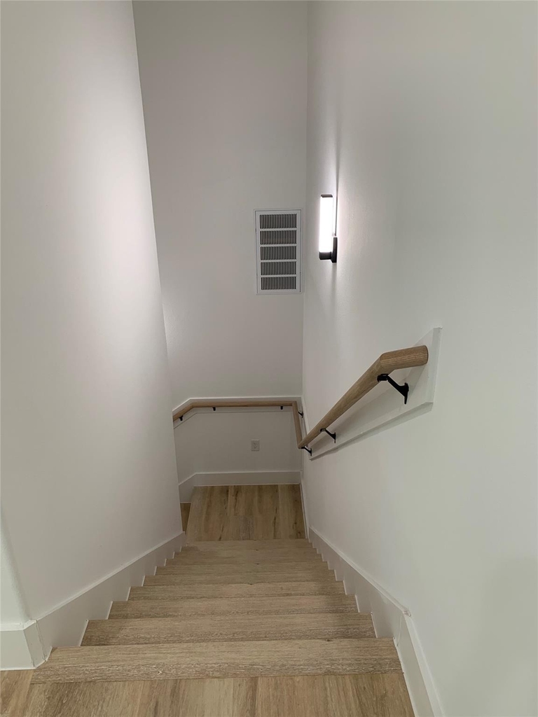 9026 Scott Street - Photo 18