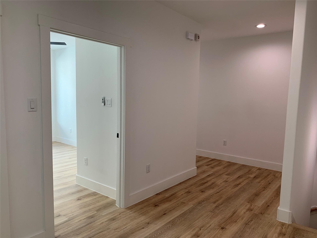 9026 Scott Street - Photo 16