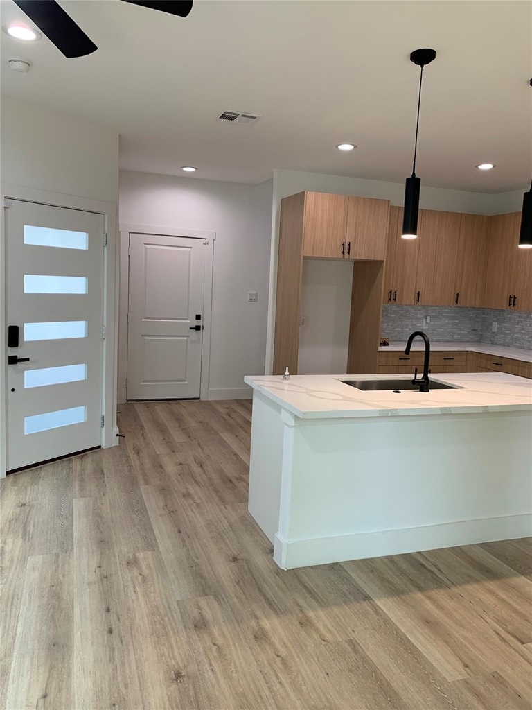 9026 Scott Street - Photo 5