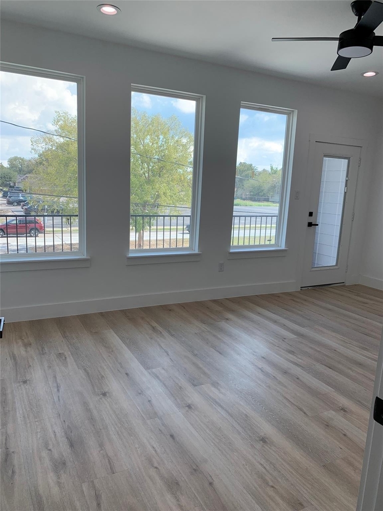 9026 Scott Street - Photo 10