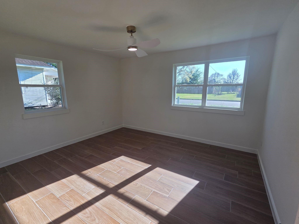 803 Coleman Street - Photo 13