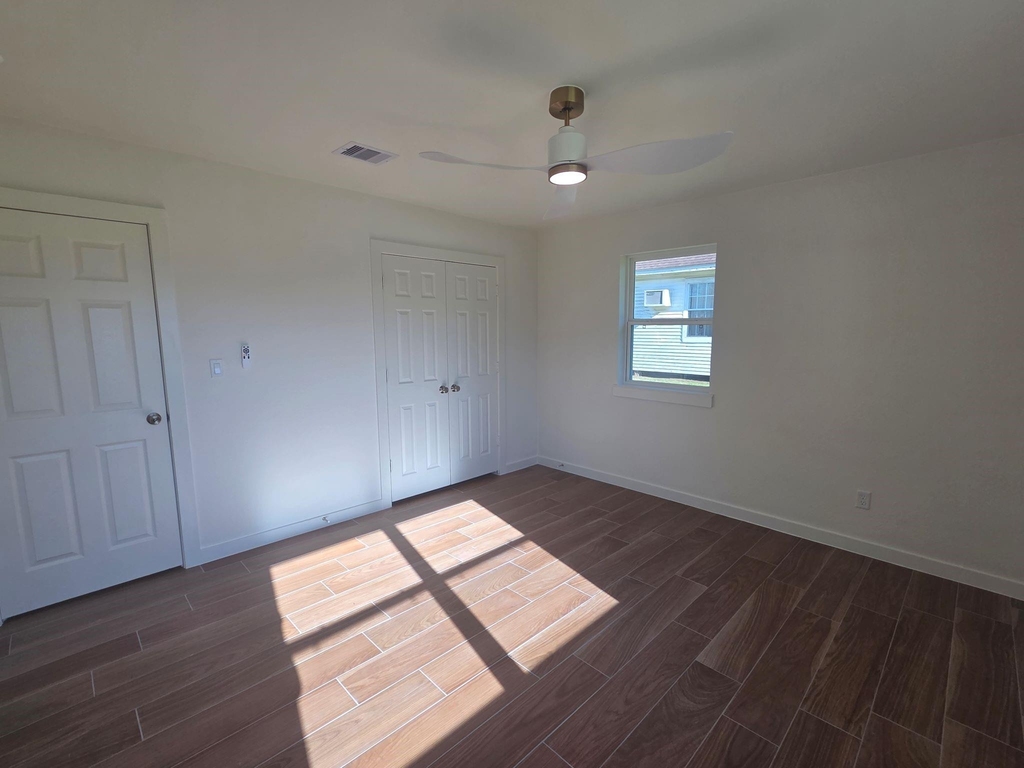 803 Coleman Street - Photo 15