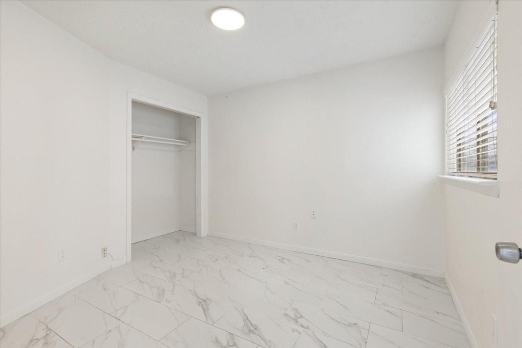 14818 Gladewick Drive - Photo 10
