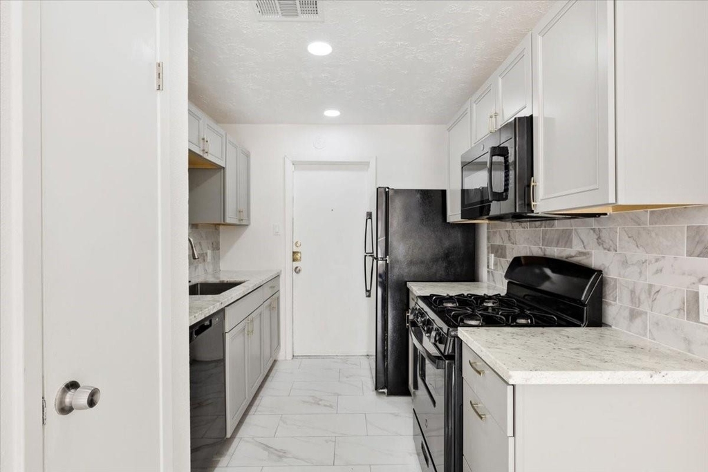 14818 Gladewick Drive - Photo 5