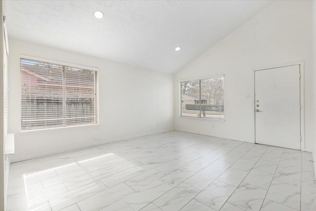 14818 Gladewick Drive - Photo 2