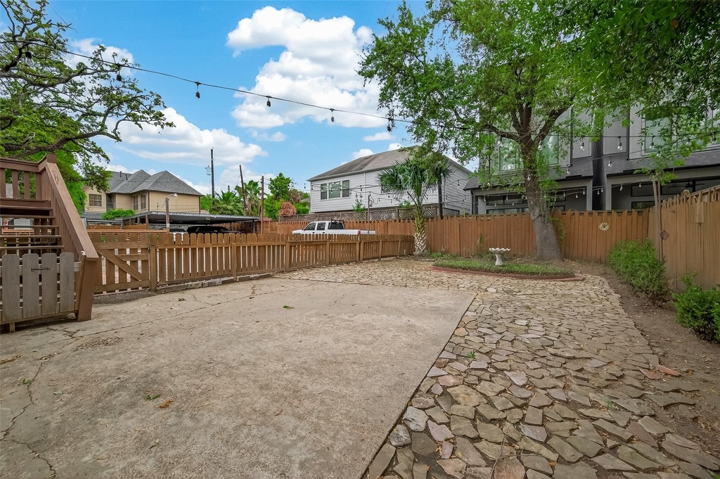 1807 Crocker Street - Photo 24
