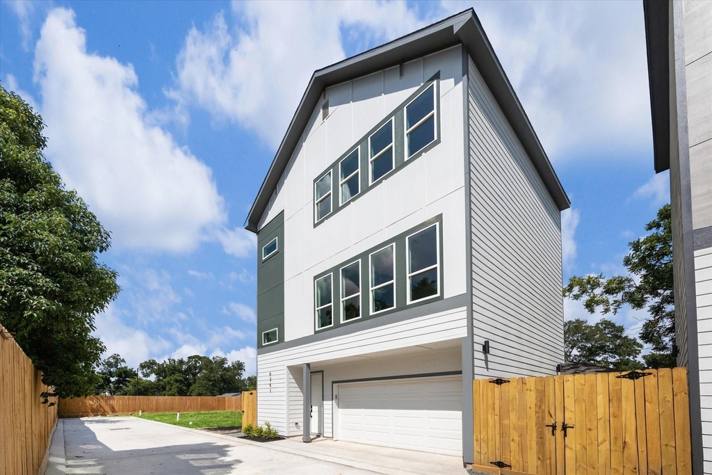 6343 W Montgomery Road - Photo 2