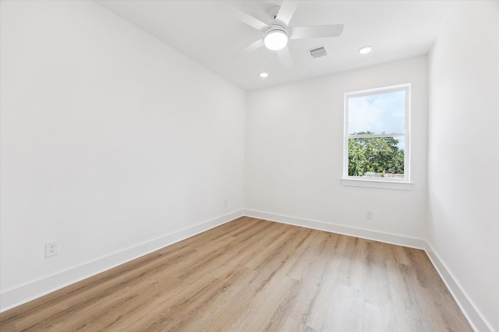 6343 W Montgomery Road - Photo 24