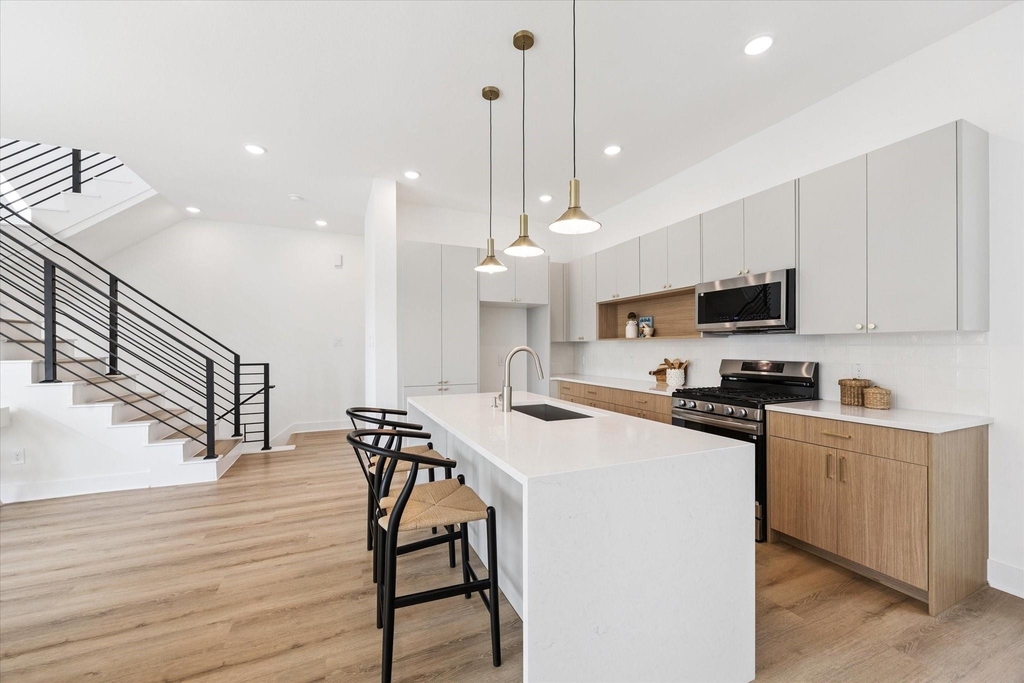 6343 W Montgomery Road - Photo 5
