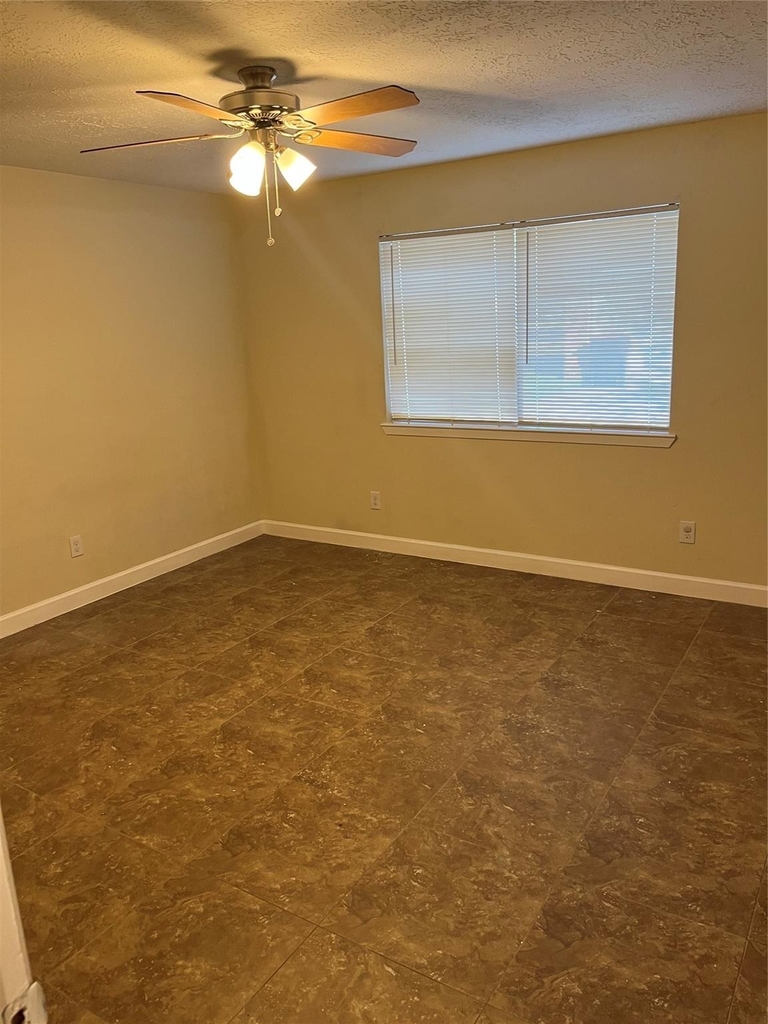 7010 Pickett Drive - Photo 14