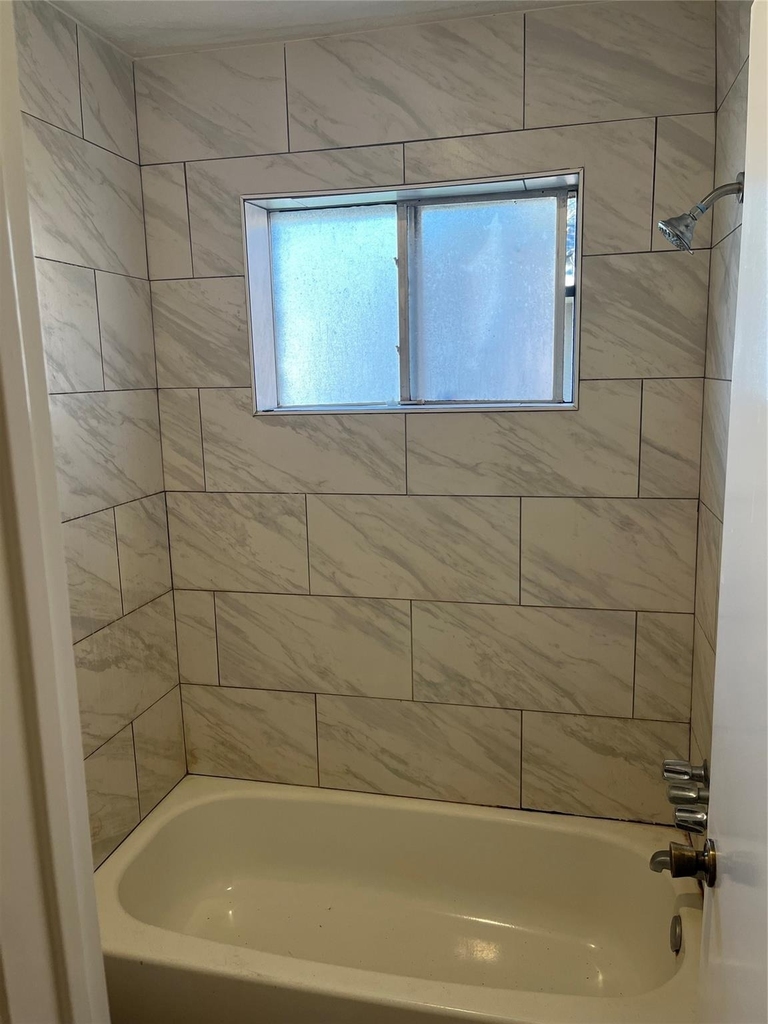 7010 Pickett Drive - Photo 9