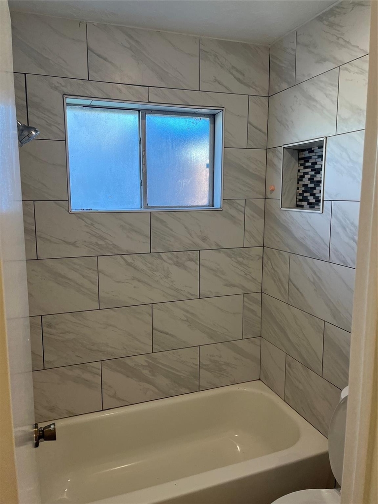 7010 Pickett Drive - Photo 12