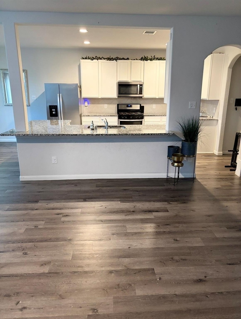 17607 Desmond Street - Photo 4