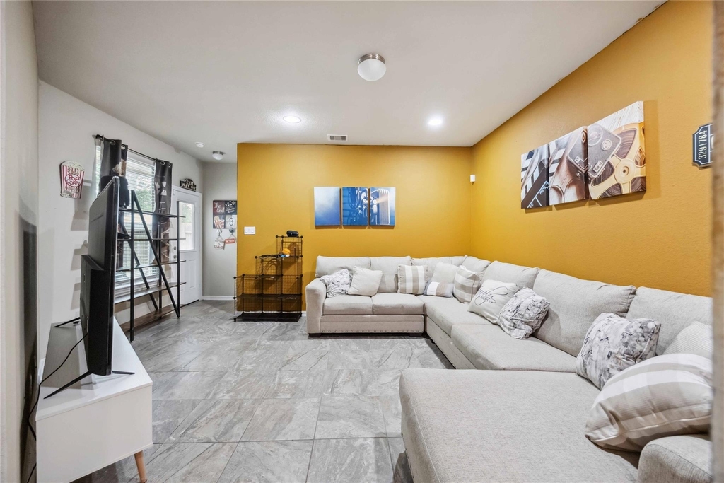 12419 Alora Bluff Trail - Photo 18
